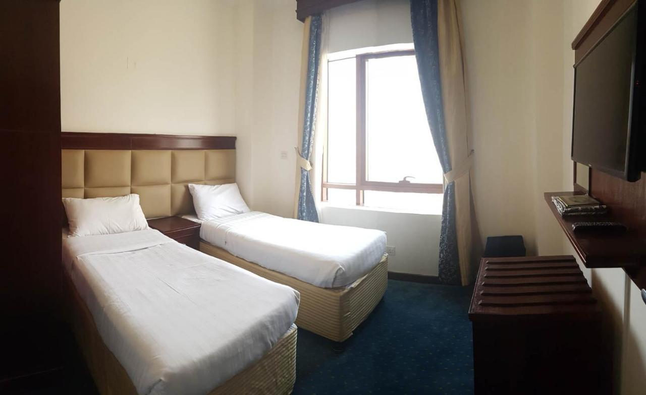 Mawaddah Altaqwa Hotel Медина Экстерьер фото