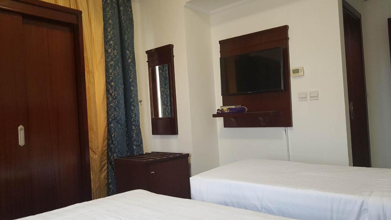 Mawaddah Altaqwa Hotel Медина Экстерьер фото