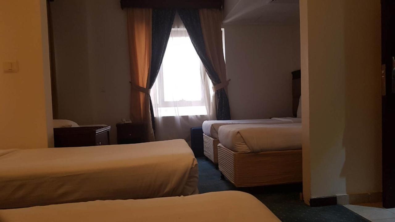 Mawaddah Altaqwa Hotel Медина Экстерьер фото