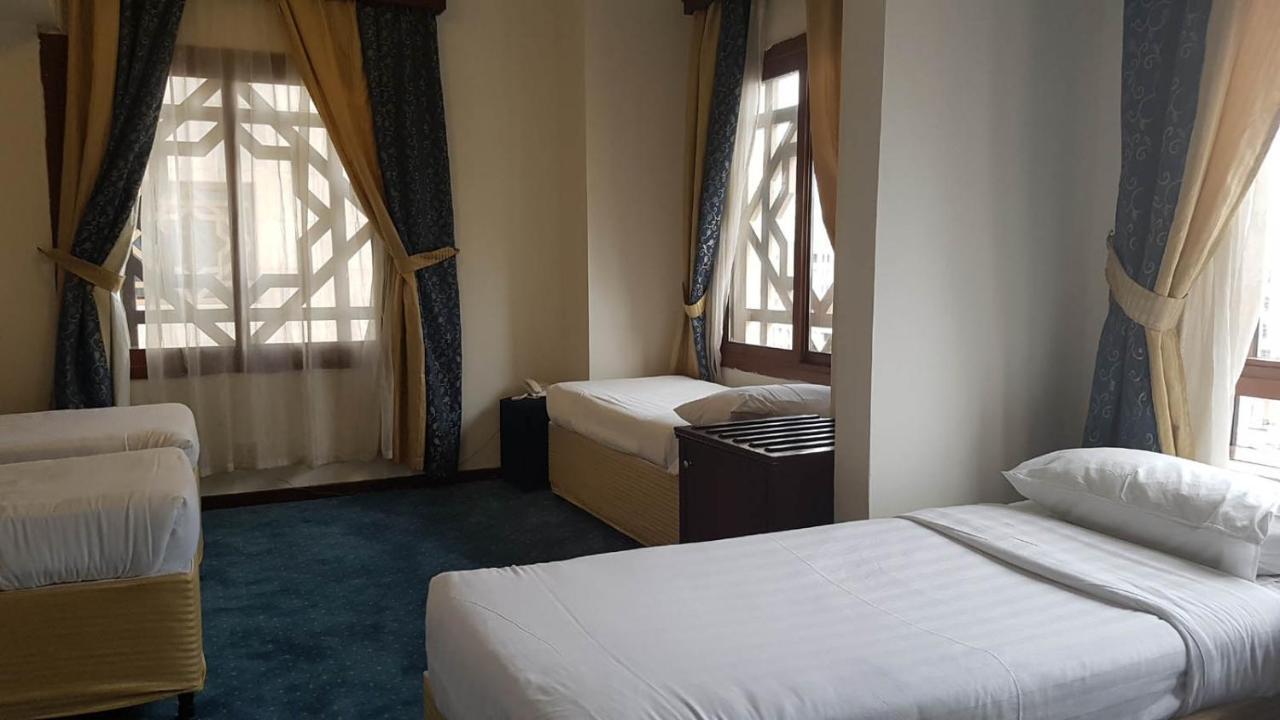 Mawaddah Altaqwa Hotel Медина Экстерьер фото